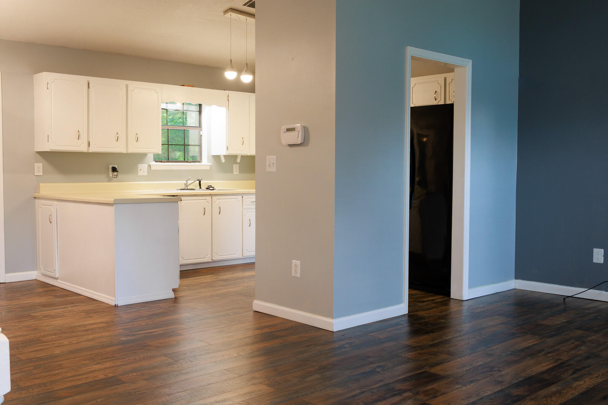 4330 Ridge Cliff Drive Augusta, GA 30909 - Photo 4 of 27 kitchen:main from entry