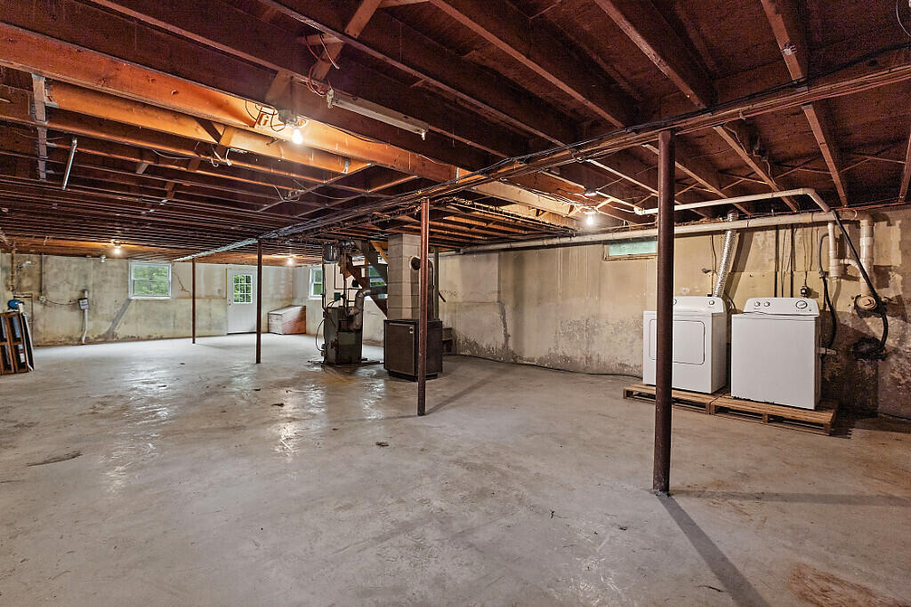 329 Reed Road Windsor, ME 04363 - Photo 37 of 67 24_BP5A0210_DxO_mls