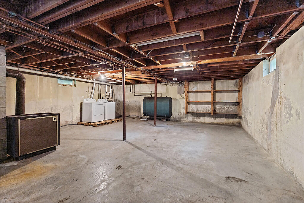 329 Reed Road Windsor, ME 04363 - Photo 41 of 67 23_BP5A0207_DxO_mls