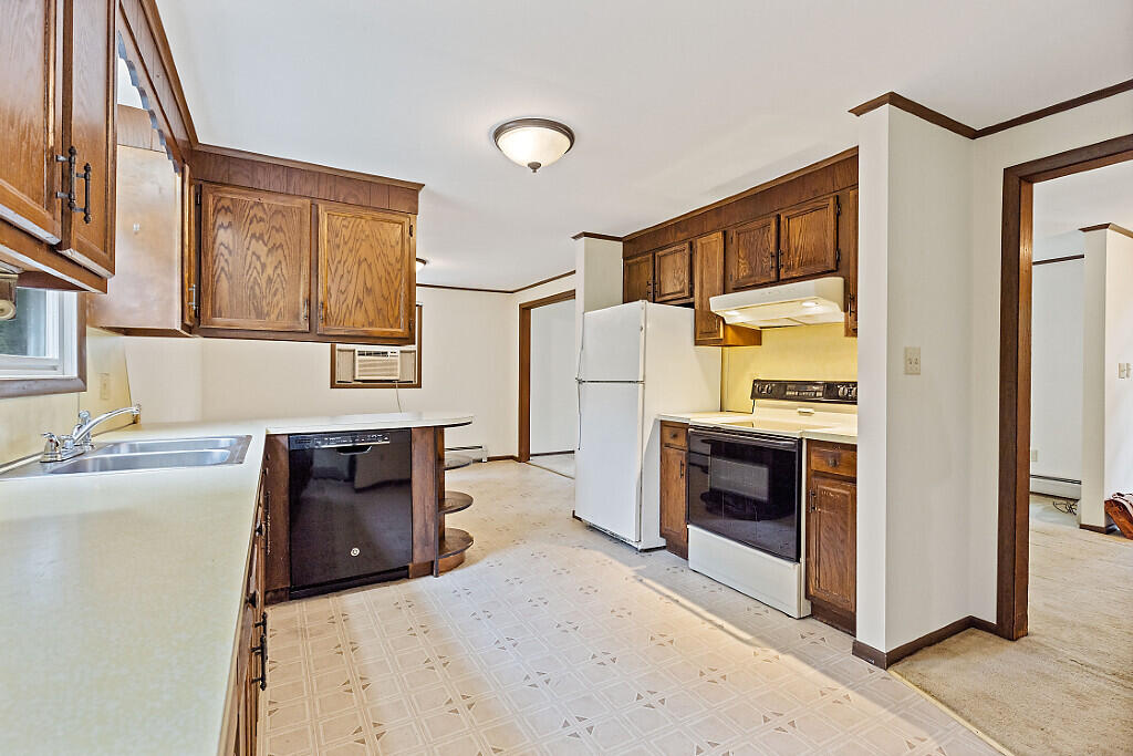 329 Reed Road Windsor, ME 04363 - Photo 8 of 67 46_BP5A0276_DxO_mls