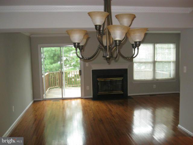 3006 Spice Bush Road Laurel, MD 20724 - Photo 10 of 22 Living Room