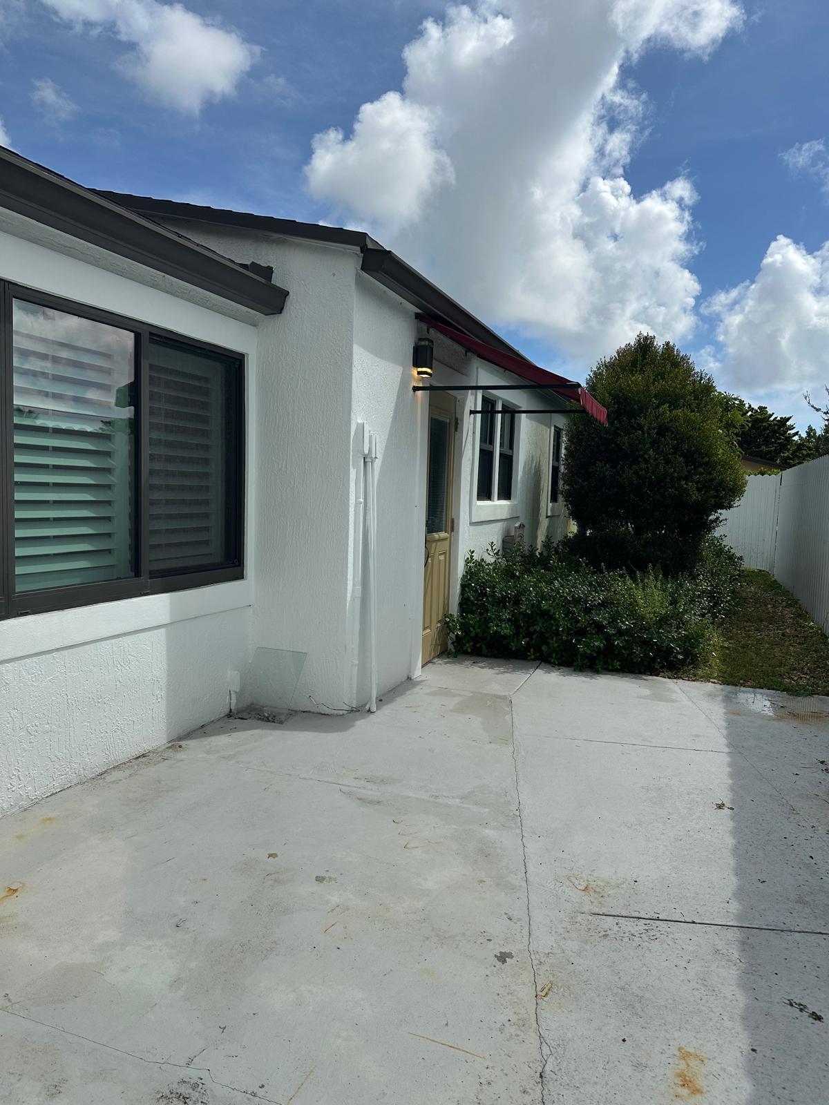 2940 Cherokee Road West Palm Beach, FL 33406 - Photo 34 of 35 PHOTO-2025-10-31-18-11-53(1)