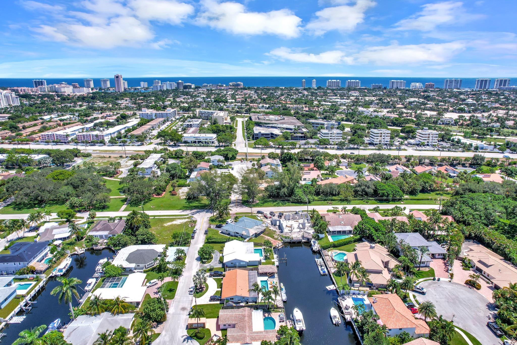 252 Southwest 14th Place Boca Raton, FL 33432 - Photo 5 of 49 a view of a city