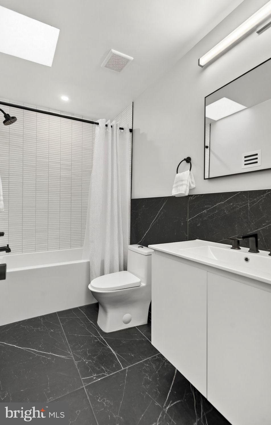 1409 South Capitol Street Southwest Washington, DC 20003 - Photo 20 of 31 Upper Hall Bath