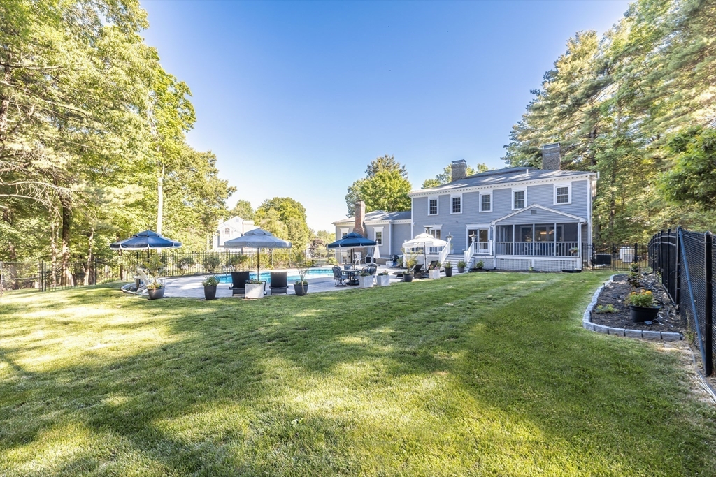 10 Winston Road Holliston, MA 01746 - Photo 7 of 38
