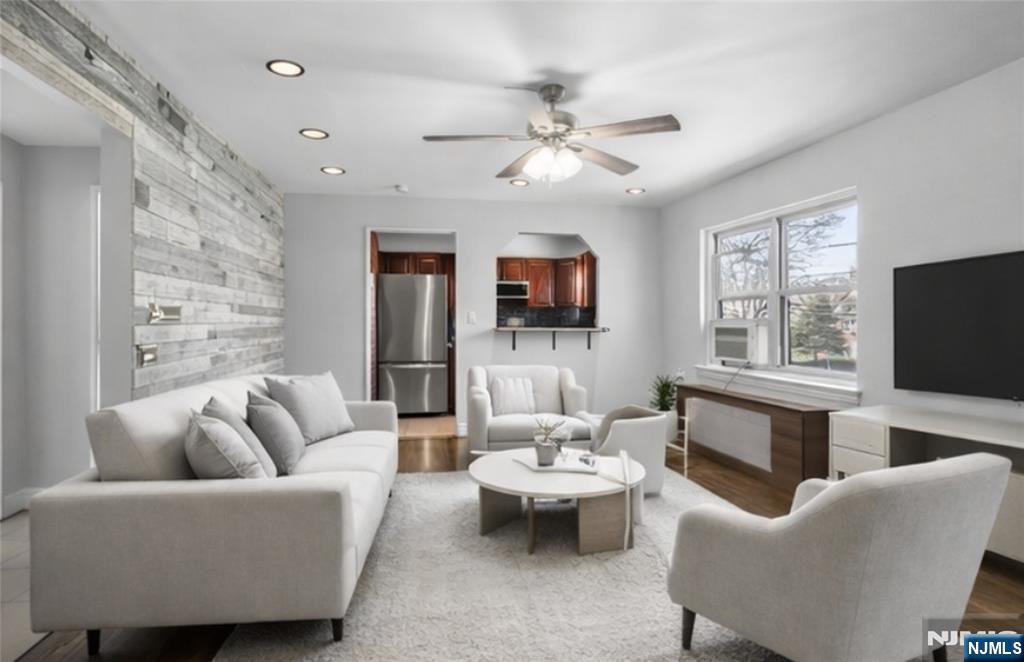 418 Esplanade, Unit 6 Maywood, NJ 07607 - Photo 11 of 22