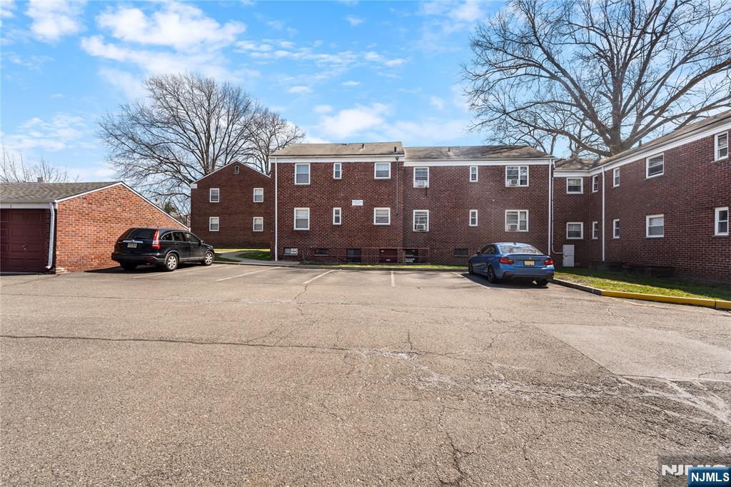 418 Esplanade, Unit 6 Maywood, NJ 07607 - Photo 20 of 22