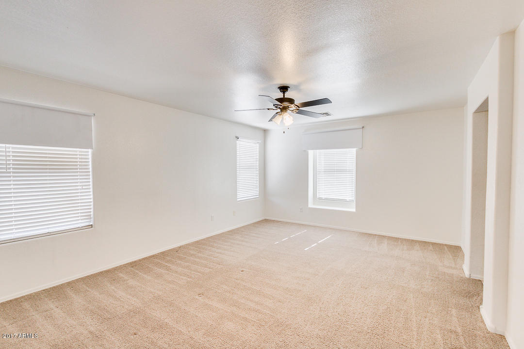 1332 South Loback Lane Gilbert, AZ 85296 - Photo 14 of 31 14-Loback