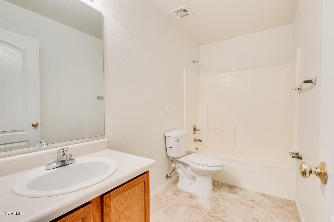 1332 South Loback Lane Gilbert, AZ 85296 - Photo 23 of 31 25-Loback