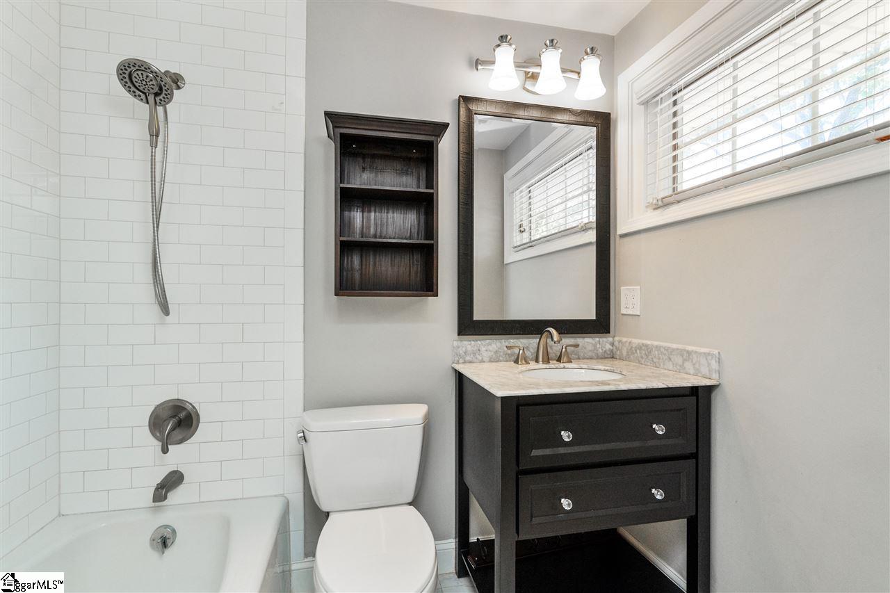 615 Parkins Mill Road Greenville, SC 29607 - Photo 12 of 23