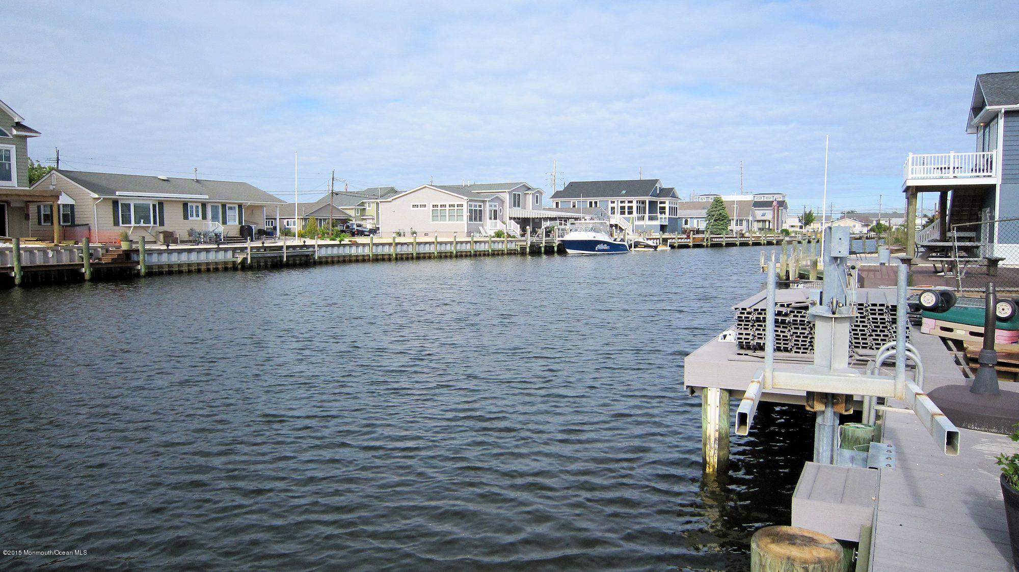 3213 Marine Road Lavallette, NJ 08735 - Photo 3 of 6 east