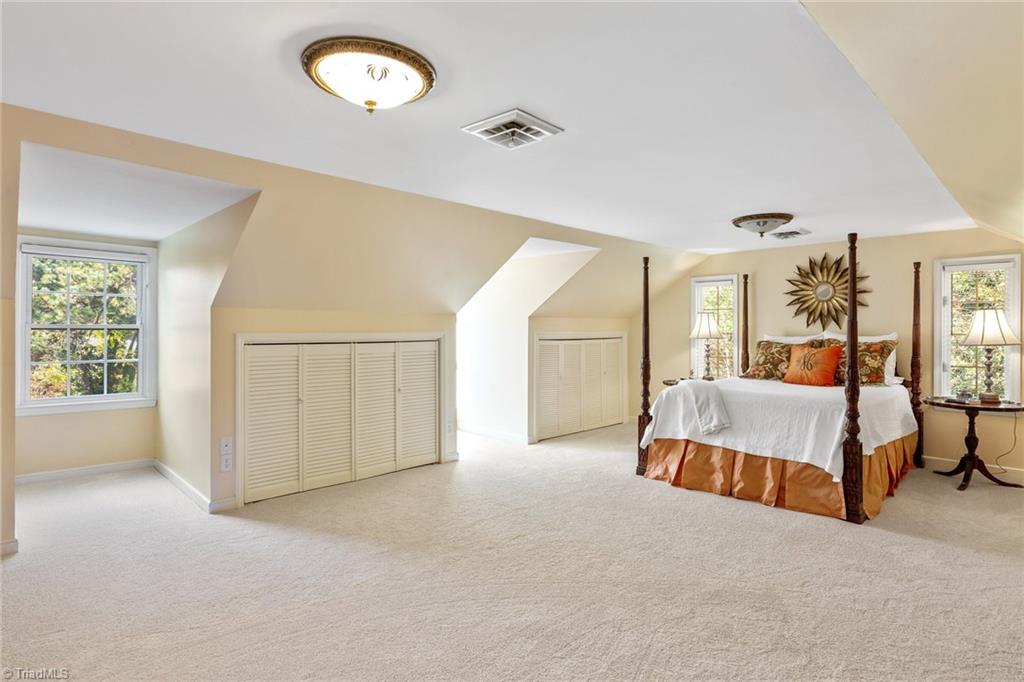 1312 Robinhood Road High Point, NC 27262 - Photo 23 of 34 Gallery Image 23