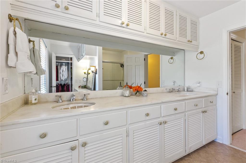 1312 Robinhood Road High Point, NC 27262 - Photo 24 of 34 Gallery Image 24