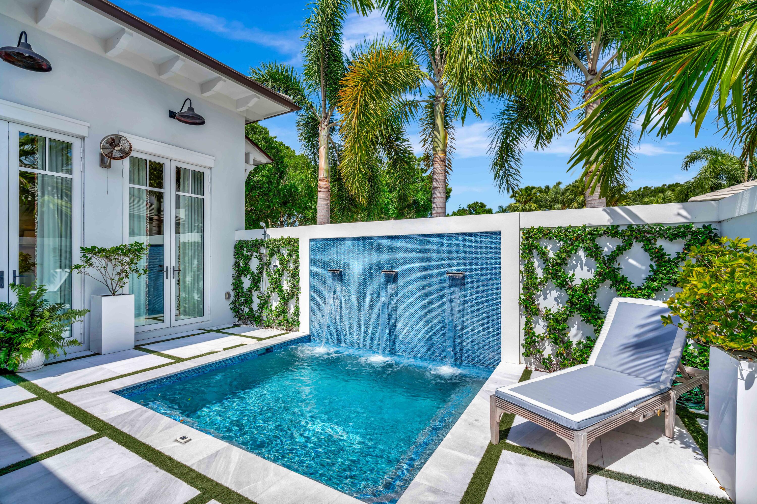 106 Micco Circle Jupiter, FL 33458 - Photo 40 of 49 Pool or Hot Tub