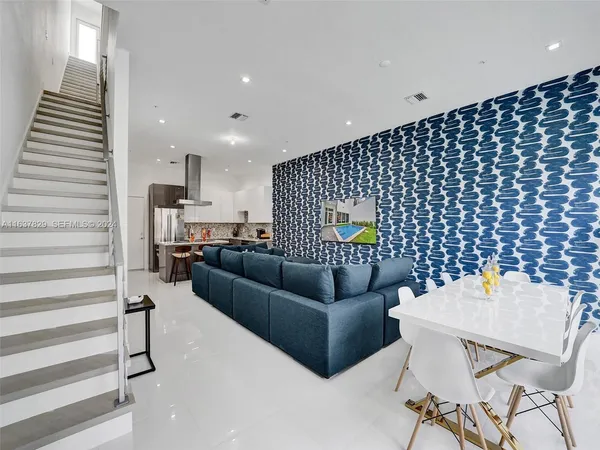 $7,700 | 1222 Northeast 15th Avenue, Fort Lauderdale, FL 33304