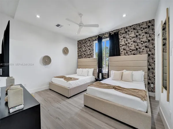$7,700 | 1222 Northeast 15th Avenue, Fort Lauderdale, FL 33304
