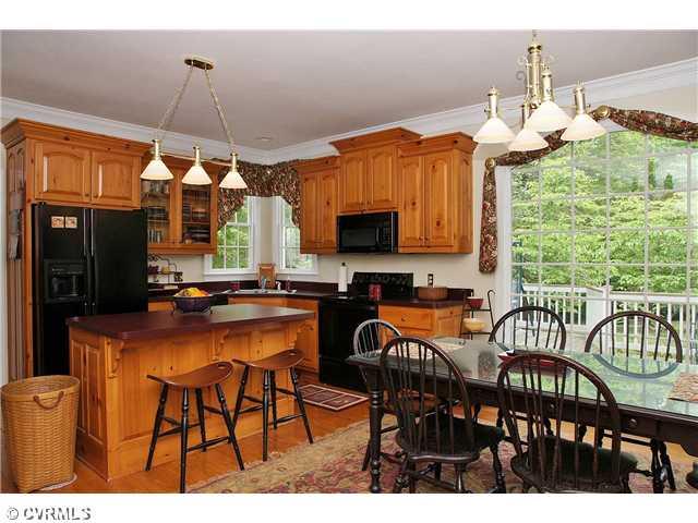 248 Bible Way Road Crewe, VA 23930 - Photo 7 of 12 Kitchen