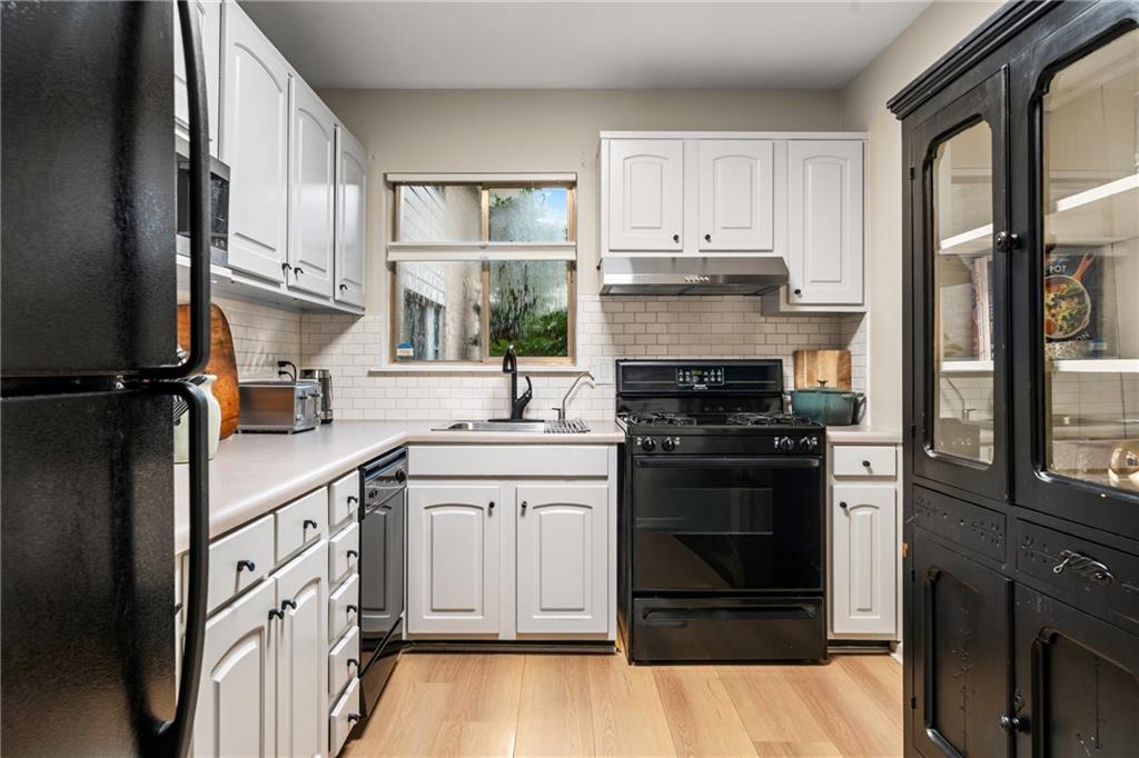 4300 Roswell Road Northeast, Unit 28 Atlanta, GA 30342 - Photo 13 of 29 Gallery Image 13