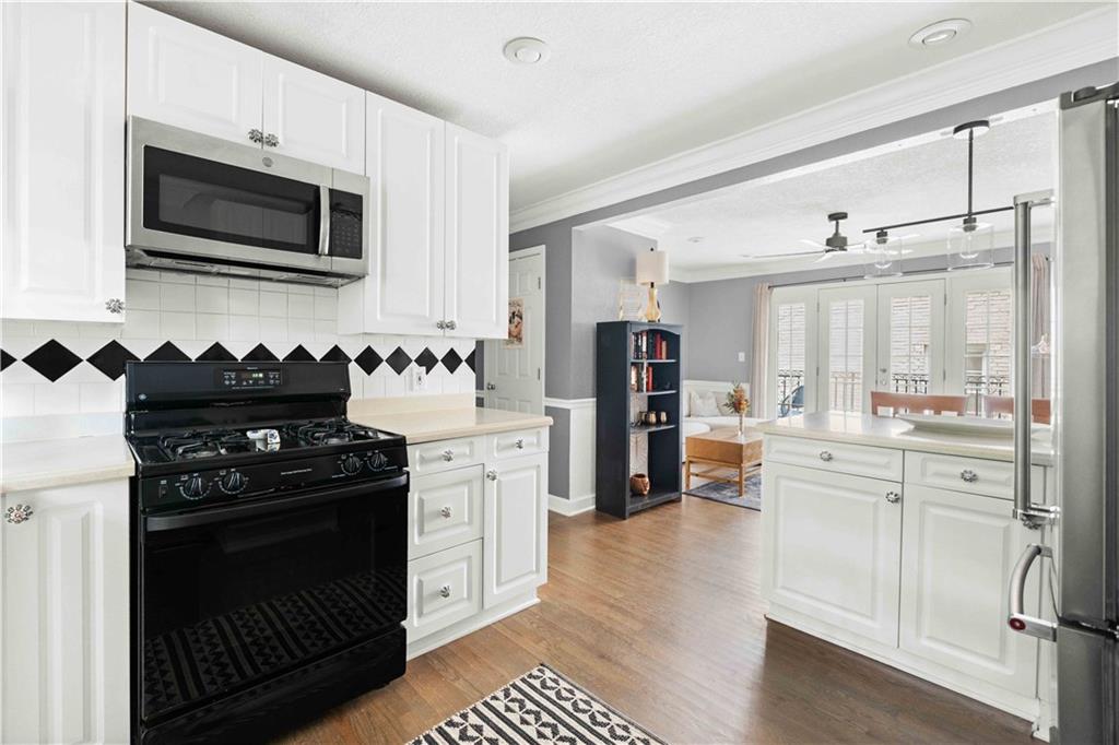 869 Briarcliff Road Northeast, Unit C24 Atlanta, GA 30306 - Photo 18 of 44 Gallery Image 18