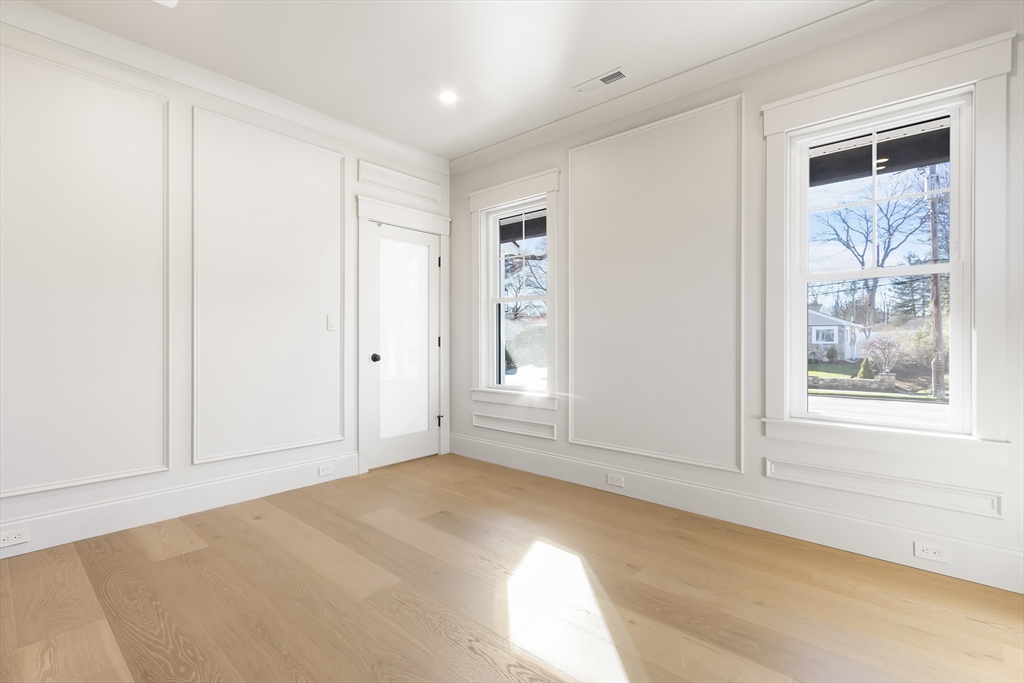 8 Greenleaf Road Natick, MA 01760 - Photo 15 of 42 Gallery Image 15