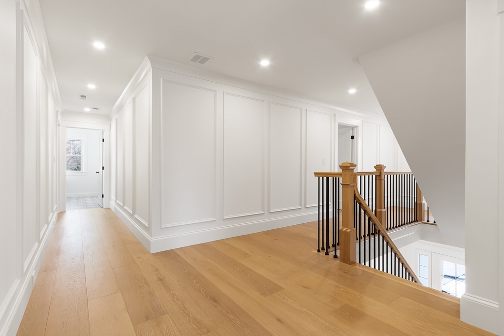 8 Greenleaf Road Natick, MA 01760 - Photo 18 of 42 Gallery Image 18