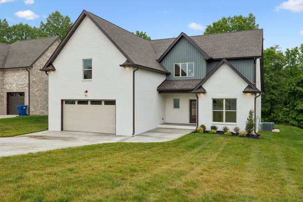 $629,200 | 353 Young Lane, Pleasant View, TN 37146