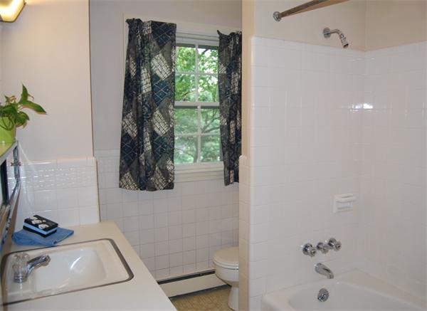 207 Wood Street Lexington, MA 02421 - Photo 12 of 23 Gallery Image 12