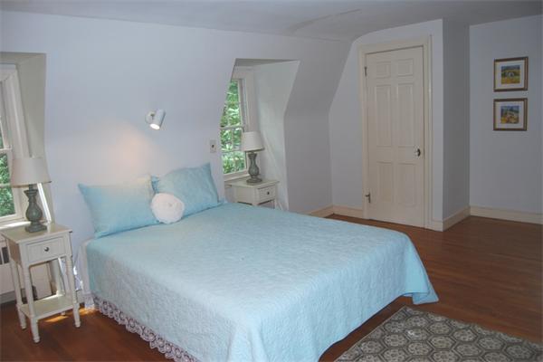207 Wood Street Lexington, MA 02421 - Photo 13 of 23 Gallery Image 13