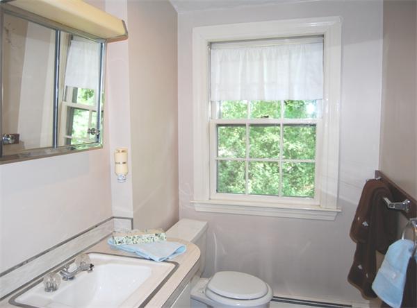 207 Wood Street Lexington, MA 02421 - Photo 19 of 23 Gallery Image 19