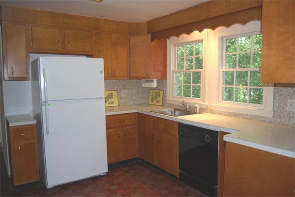 207 Wood Street Lexington, MA 02421 - Photo 7 of 23 Gallery Image 7