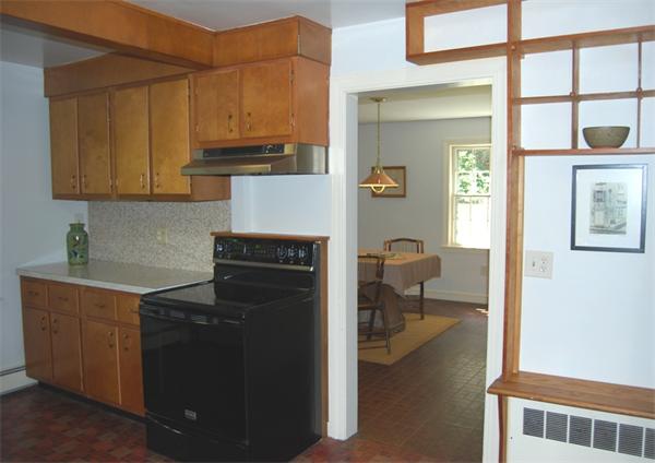 207 Wood Street Lexington, MA 02421 - Photo 8 of 23 Gallery Image 8