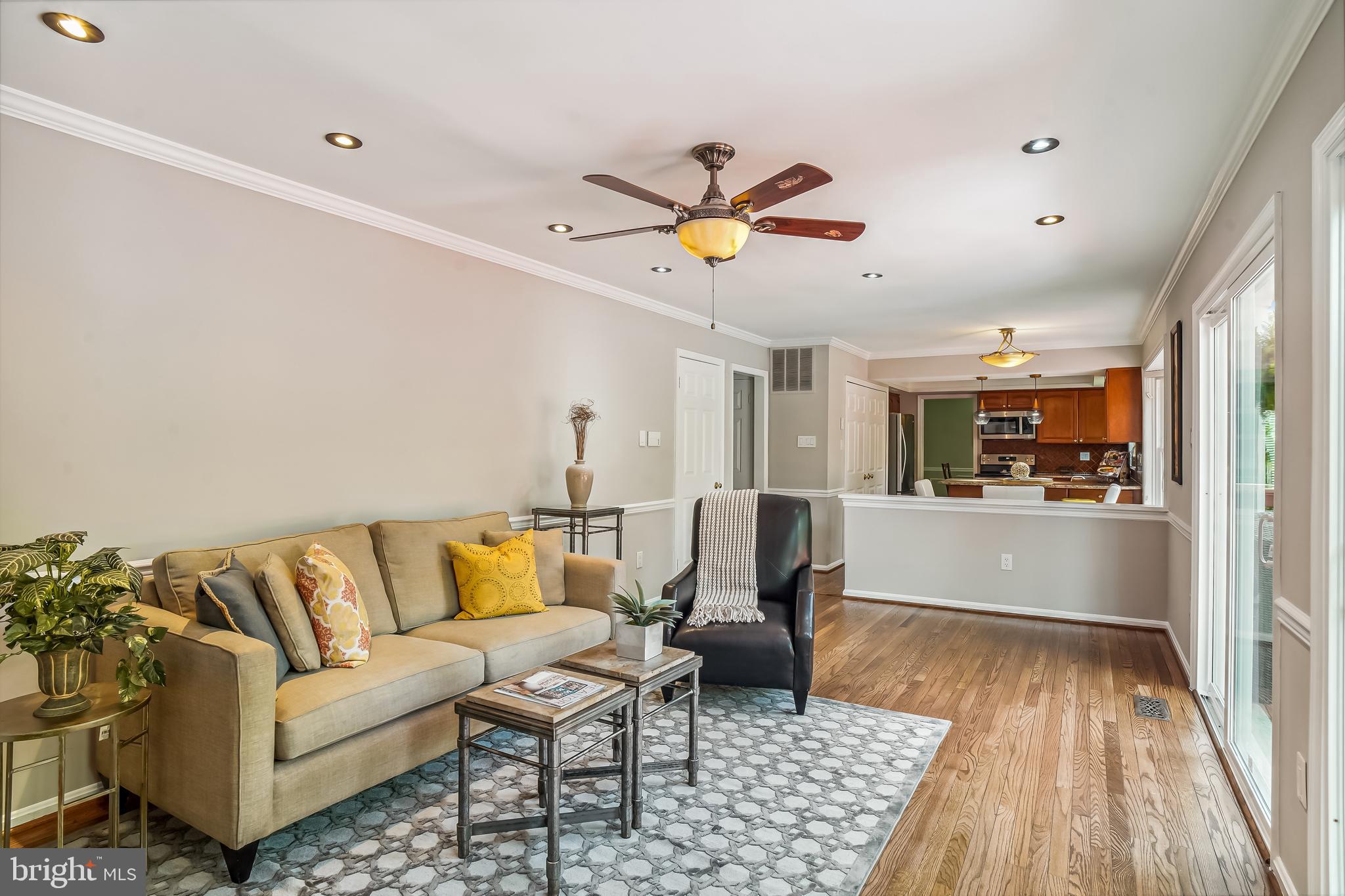 13913 Yellowknife Lane Silver Spring, MD 20906 - Photo 12 of 35 Family Room