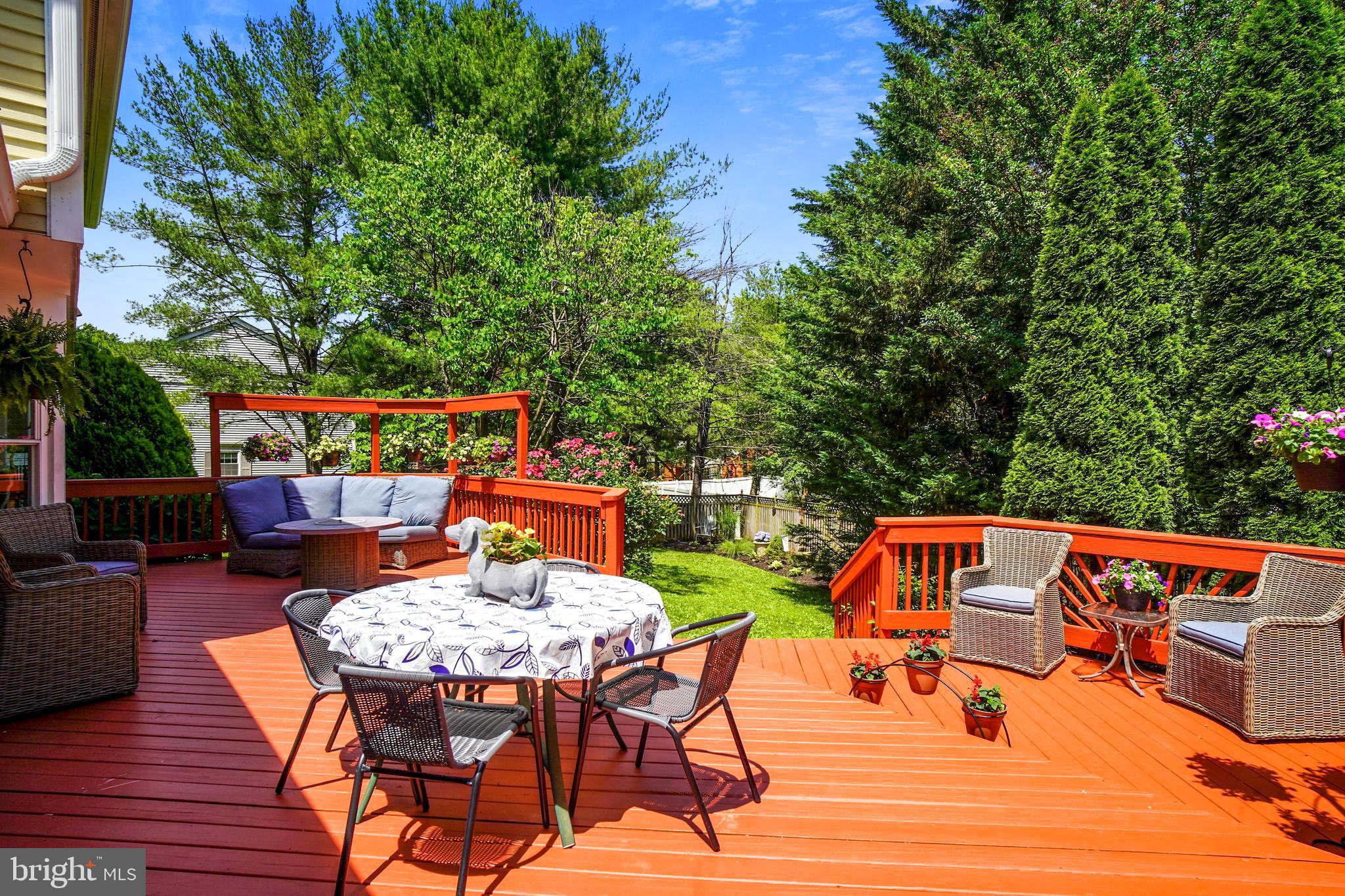 13913 Yellowknife Lane Silver Spring, MD 20906 - Photo 7 of 35 Deck off Family Room