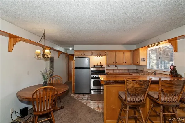 $229,900 | 676 Pine Lane, Sugarloaf, CA 92386