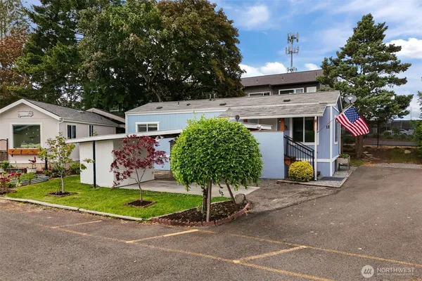 $124,999 | 14322 Admiralty Way, Unit 12, Lynnwood, WA 98087