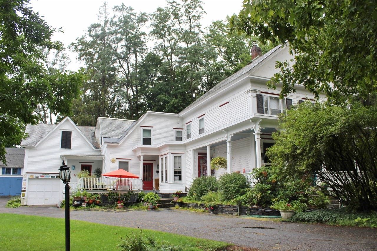 75 Summer Street Springfield, VT 05156 - Photo 3 of 34