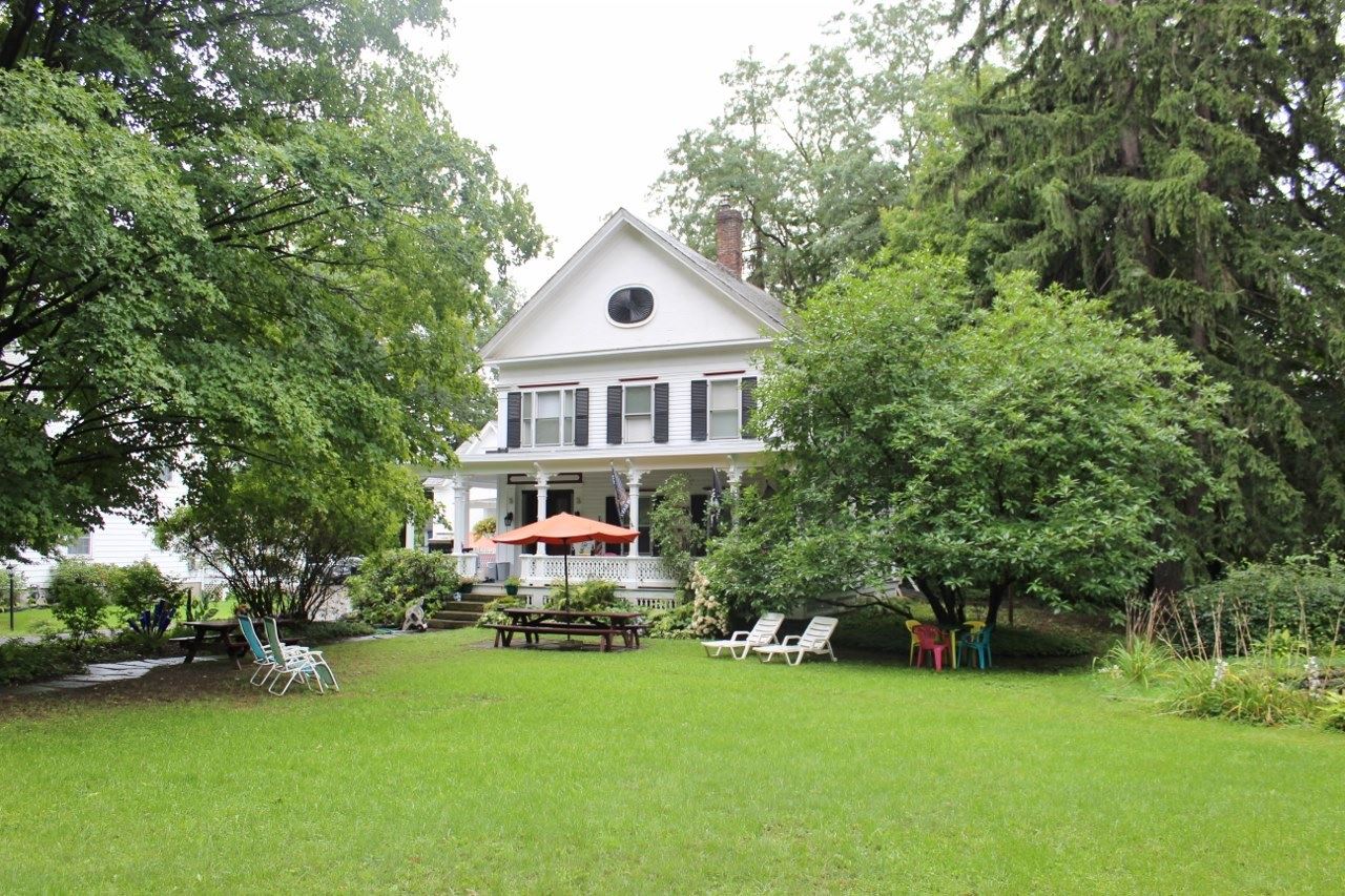 75 Summer Street Springfield, VT 05156 - Photo 4 of 34
