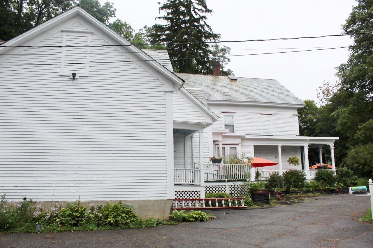 75 Summer Street Springfield, VT 05156 - Photo 7 of 34