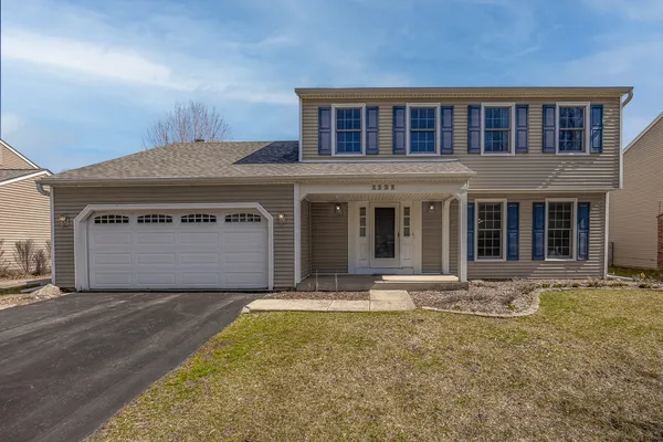 $435,900 | 1121 Independence Avenue, St. Charles, IL 60174