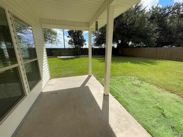 $270,000 | 41125 Merrimac Drive, Sorrento, LA 70778