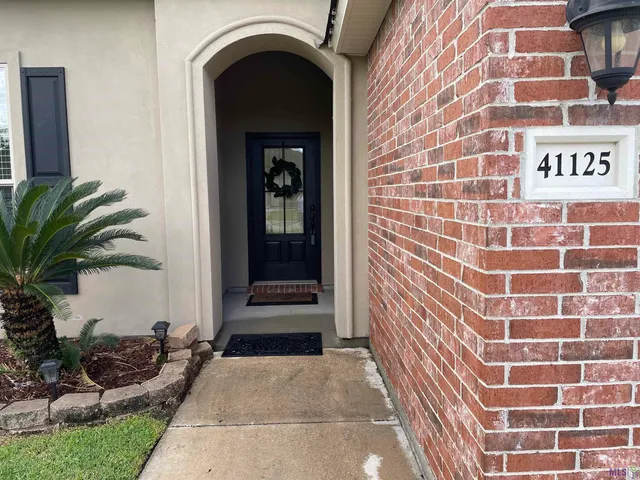 $270,000 | 41125 Merrimac Drive, Sorrento, LA 70778
