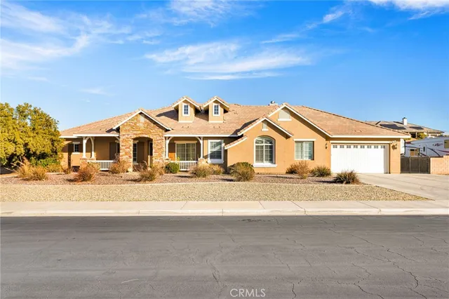 $799,900 | 12389 Winesap Road, Apple Valley, CA 92308