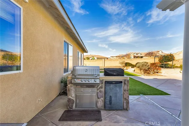 $799,900 | 12389 Winesap Road, Apple Valley, CA 92308