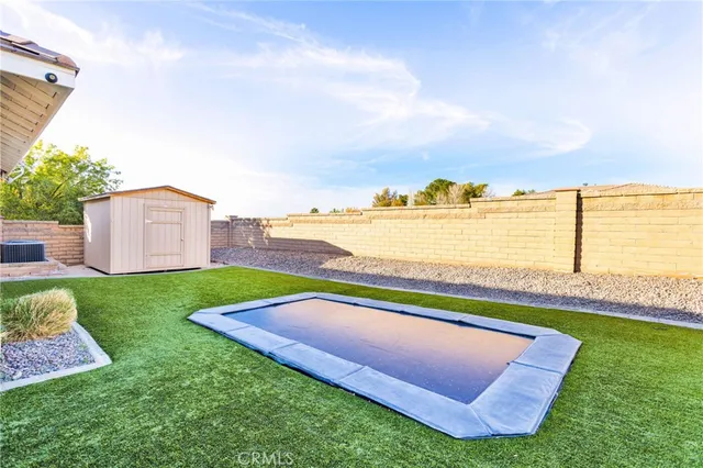 $799,900 | 12389 Winesap Road, Apple Valley, CA 92308