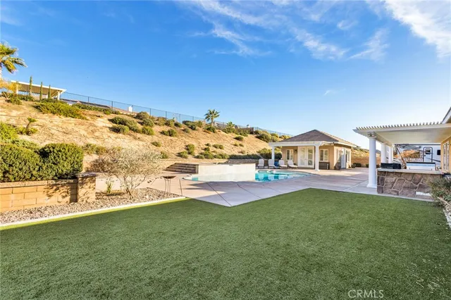 $799,900 | 12389 Winesap Road, Apple Valley, CA 92308