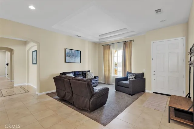 $799,900 | 12389 Winesap Road, Apple Valley, CA 92308