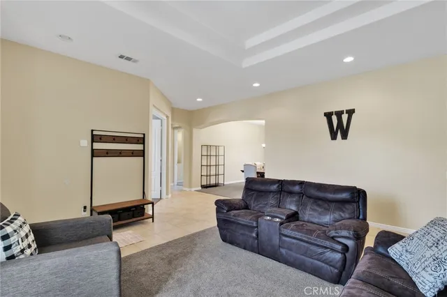 $799,900 | 12389 Winesap Road, Apple Valley, CA 92308