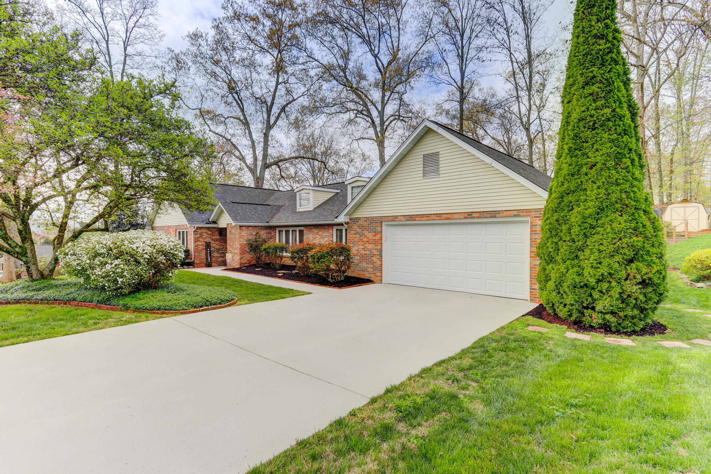 7817 Keswick Road Powell, TN 37849 - Photo 3 of 29 Positive Perceptions-2