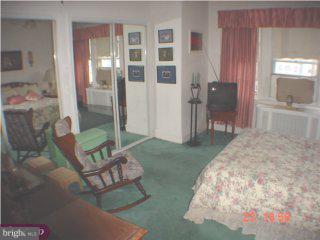 5547 Miriam Road Philadelphia, PA 19124 - Photo 3 of 5 Gallery Image 3