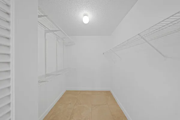 $399,000 | 1147 Hillsboro Mile, Unit 309, Hillsboro Beach, FL 33062